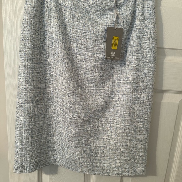 Elegant two pieces suit jacket and skirt tweed fabric fully lined new with tag. - Picture 6 of 6